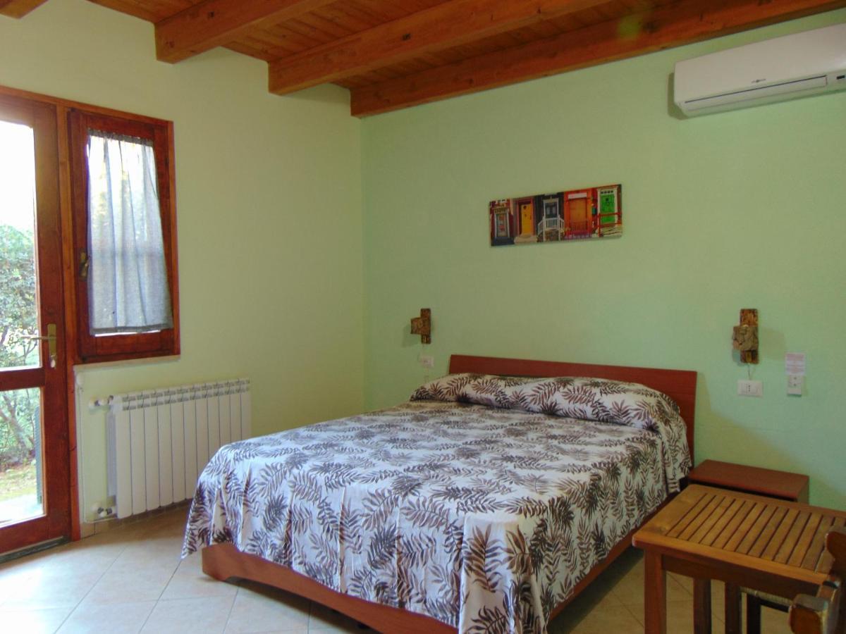 SantʼAnna Arresi La Contea Bed & Breakfast エクステリア 写真