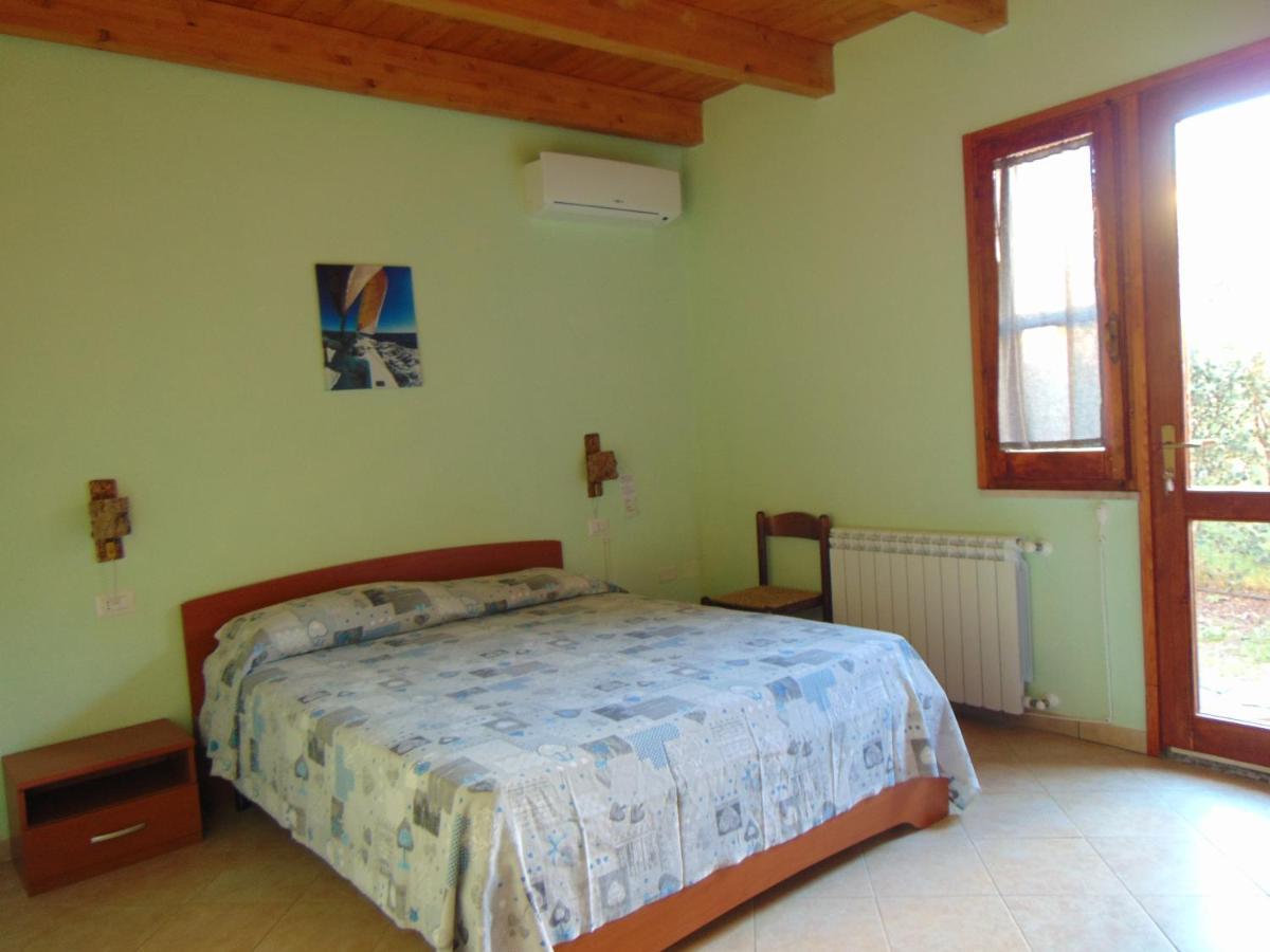 SantʼAnna Arresi La Contea Bed & Breakfast エクステリア 写真