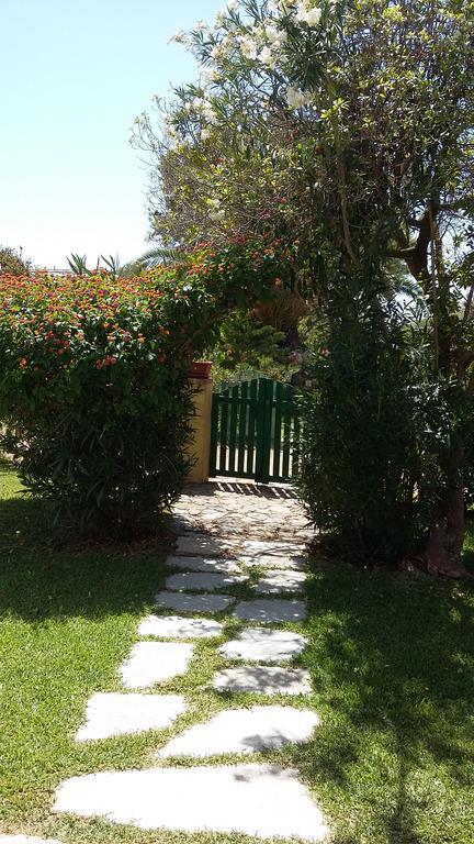SantʼAnna Arresi La Contea Bed & Breakfast エクステリア 写真